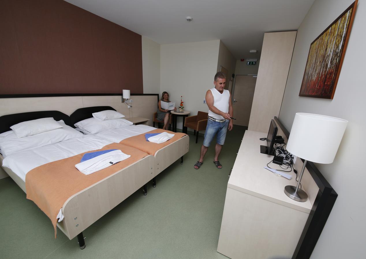 Harkányi Psoriasis Centrum Esterno foto